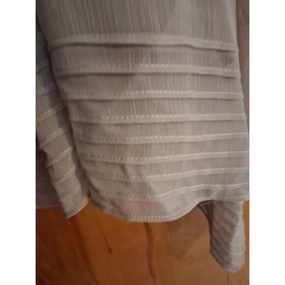 WYNNE LAYERS Marla NWT Sheer Pin-tuck Edge Cream Topper Jacket Top Size Large - Picture 2 of 8